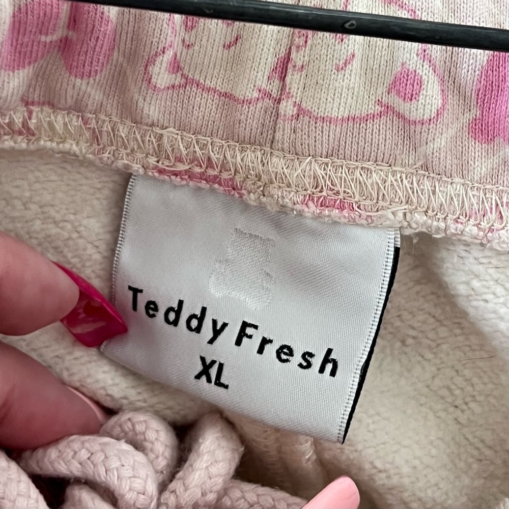 Y2K 2000s mcbling pink Teddy Fresh bear and hearts pastel sweatpants - Picture 8 of 8